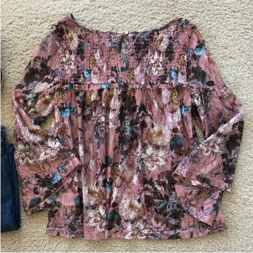 {Anthropologie} Akemi + Kin Lace Bell Sleeve Top - Picture 9 of 10